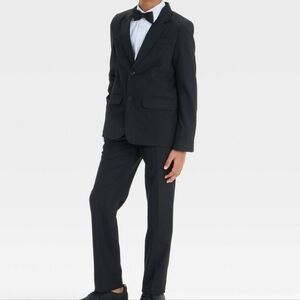 NWT Cat & Jack Boys Suit - Sz 8